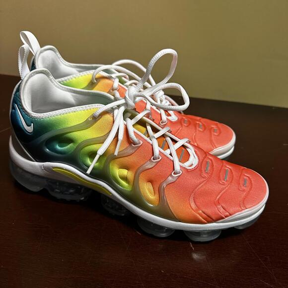 vapormax plus red orange yellow